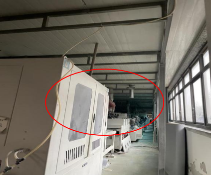 与砂光机连接的风管未设置火花探测消除装置
