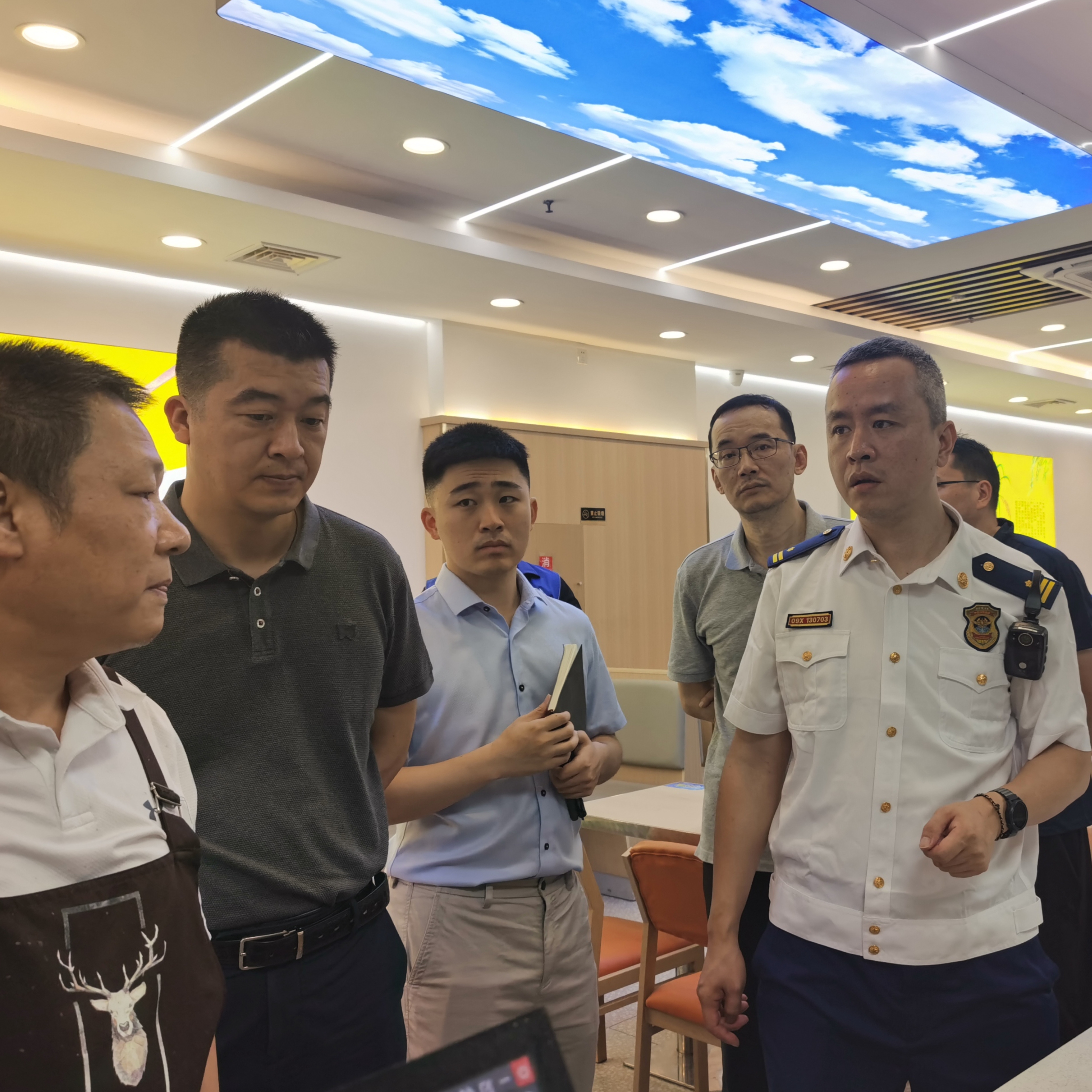 凌云3_副本.jpg 凌云3_副本.jpg